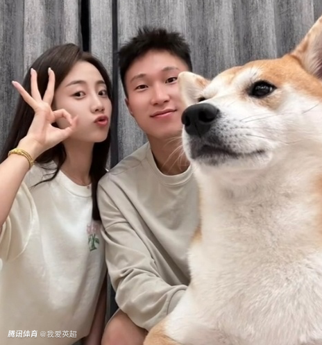 国足29岁新兵踢韩国迎首秀!放话不会让孙兴慜轻松,娇妻晒照鼓励