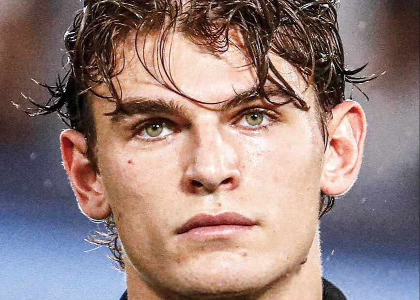  ESPN：科莫中场尼科·帕斯膝盖有伤，阿根廷足协表示担忧