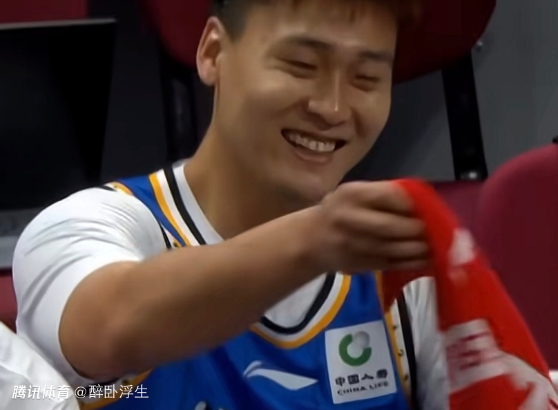  大争议！赵睿回应溃败却笑：生活是如此美好 没理由不保持微笑