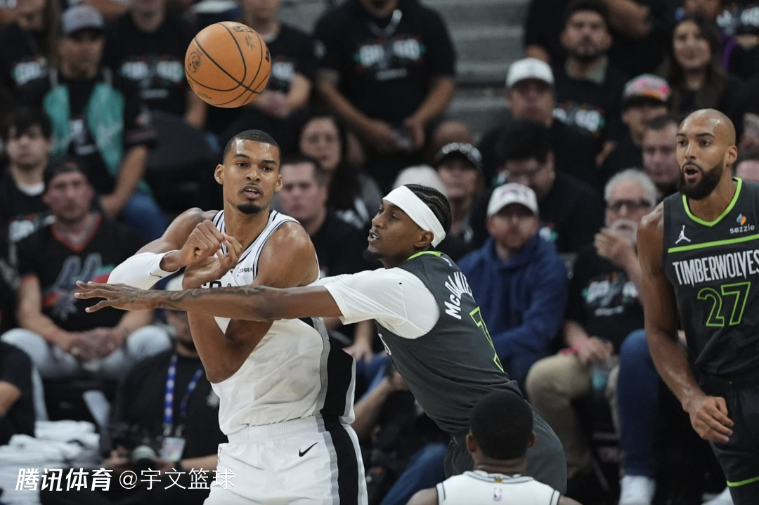  文班19+15清扫颓势！打爆戈贝尔送森林狼耻辱一败 全场为他高呼MVP