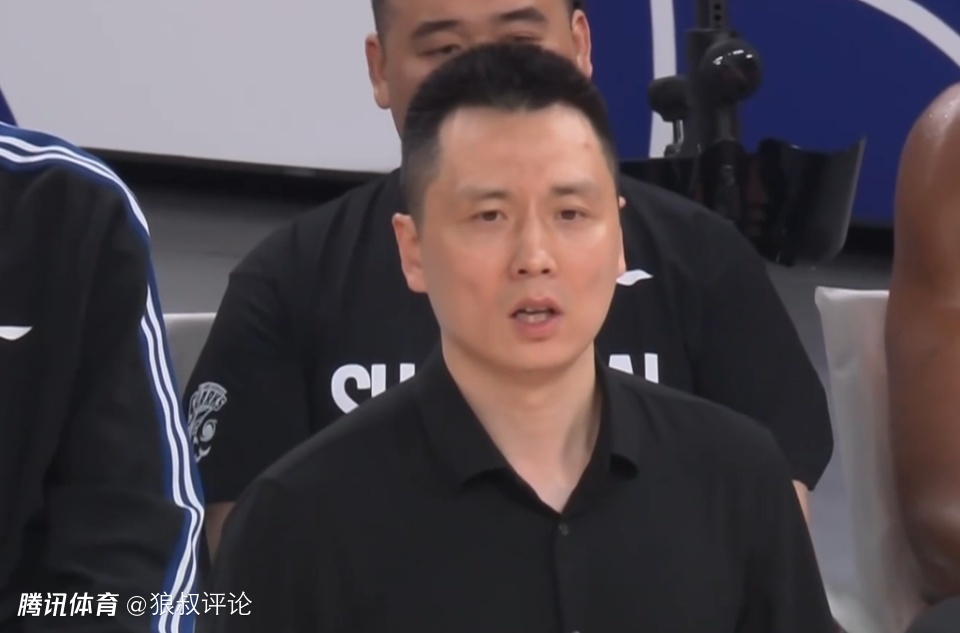  卢伟：白边腿伤复发临时启用双小外援 需要李弘权和李添荣站出来