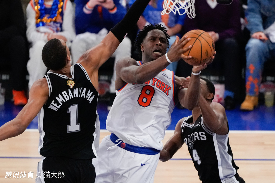 数据帝：33分7三分！尼克斯神将变历史第三人 文班缔造一项NBA纪录