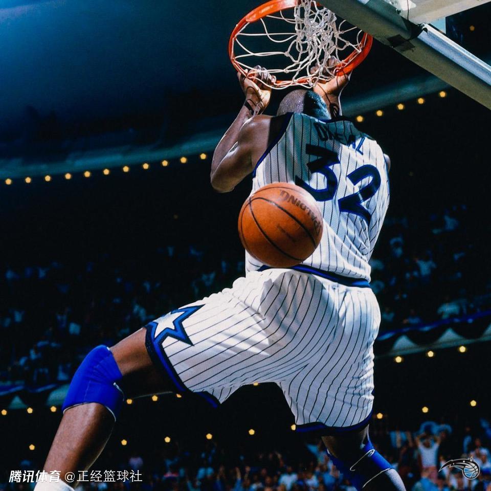 社区>nba社区>热议nba>奥尼尔32号球衣今天退役!