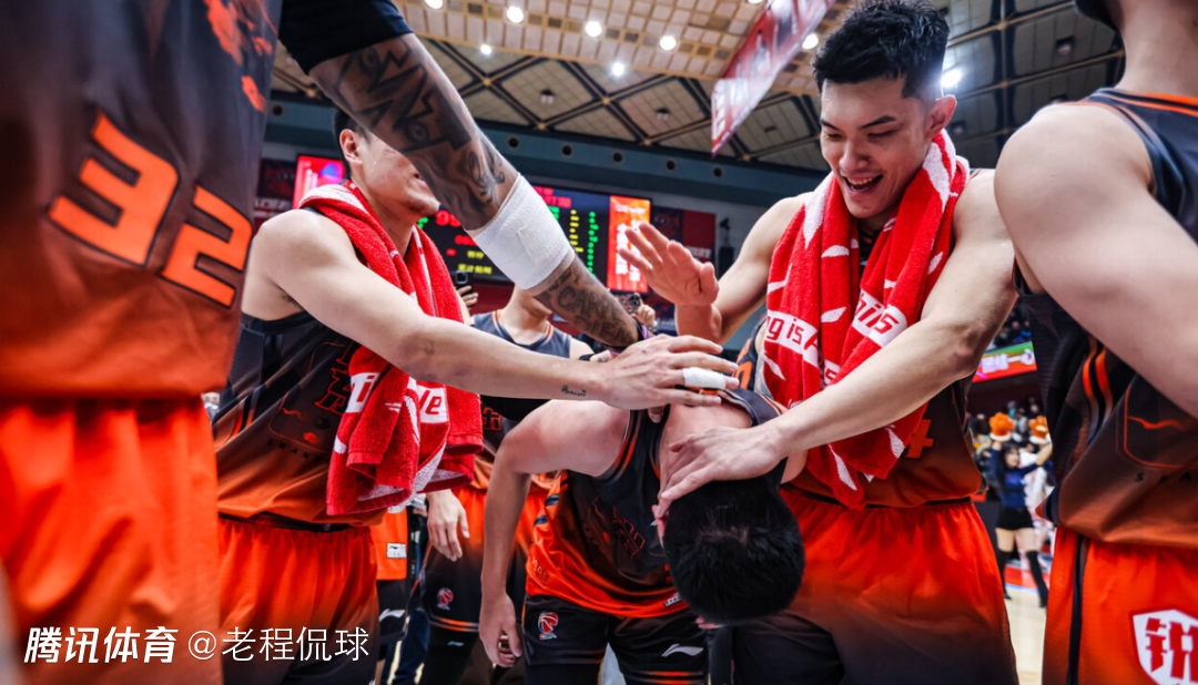 媒体人：山东男篮实质接触三四名内援 应该考虑过朱俊龙