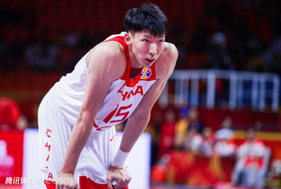 周琦放弃签字费从广东换来主动权 篮协特批双方签1年顶薪_中国篮球