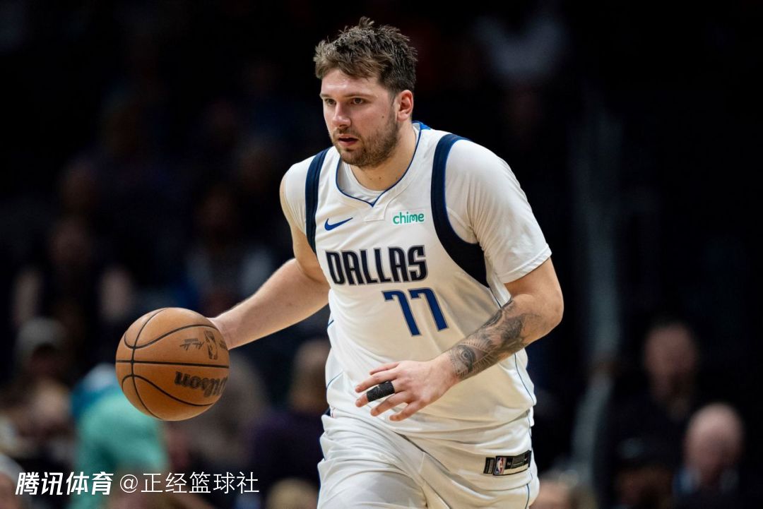 社区>nba社区>热议nba>东契奇加冕生涯首个得分王!