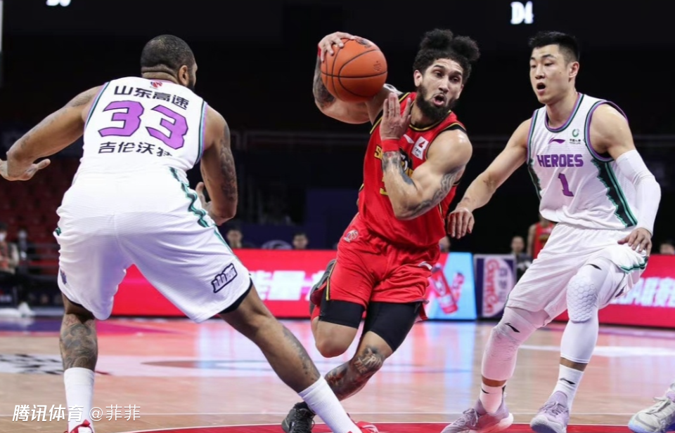 北京男篮再度补强宋翔前深圳男篮外援布克加盟首钢