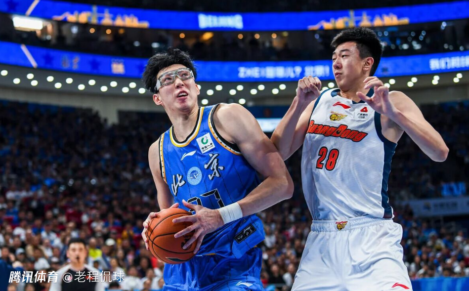 媒体人：周琦未来有潜质成优秀教练 他聪明又能唠