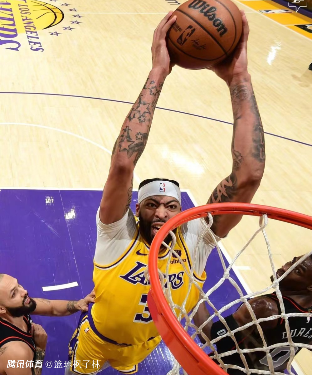 nba常规赛湖人主场大胜活塞詹姆斯258浓眉哥2014