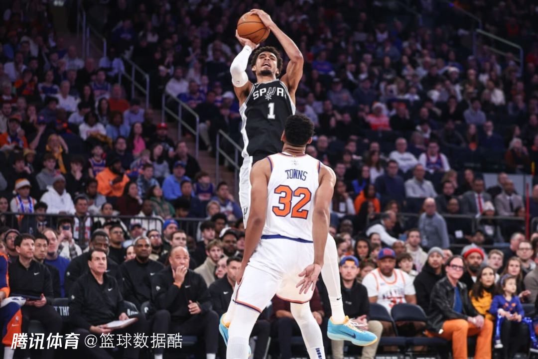 哈特成尼克斯取胜之匙！若文班与他对位 唐斯或被解放进攻爆发