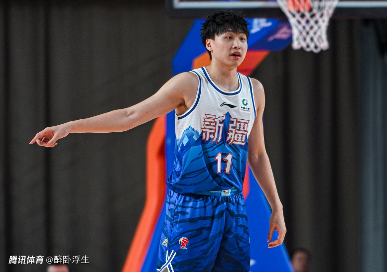 中国男篮短训营第二批裁员：齐麟段睿骐+清华双核离队 还剩22人