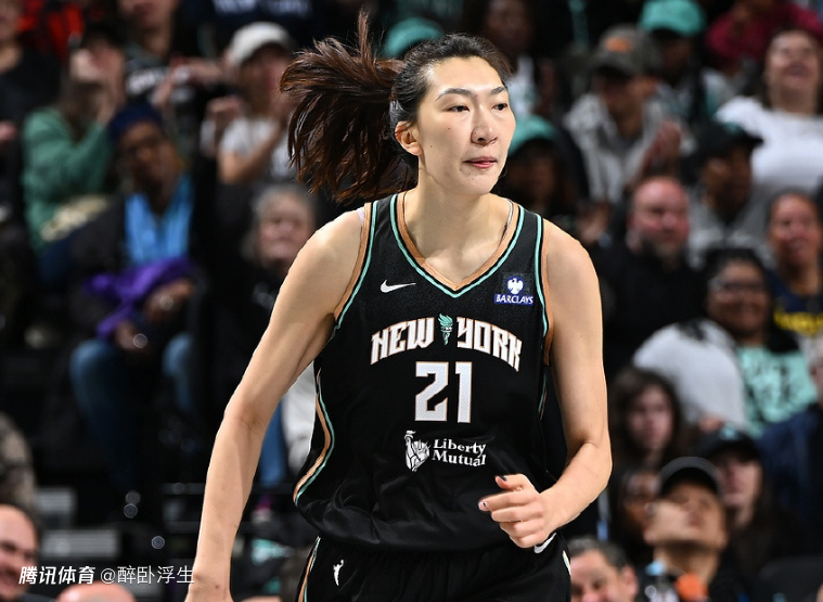  WNBA揭幕战：韩旭时隔3年正式回归首秀8分 自由人31分大胜太阳