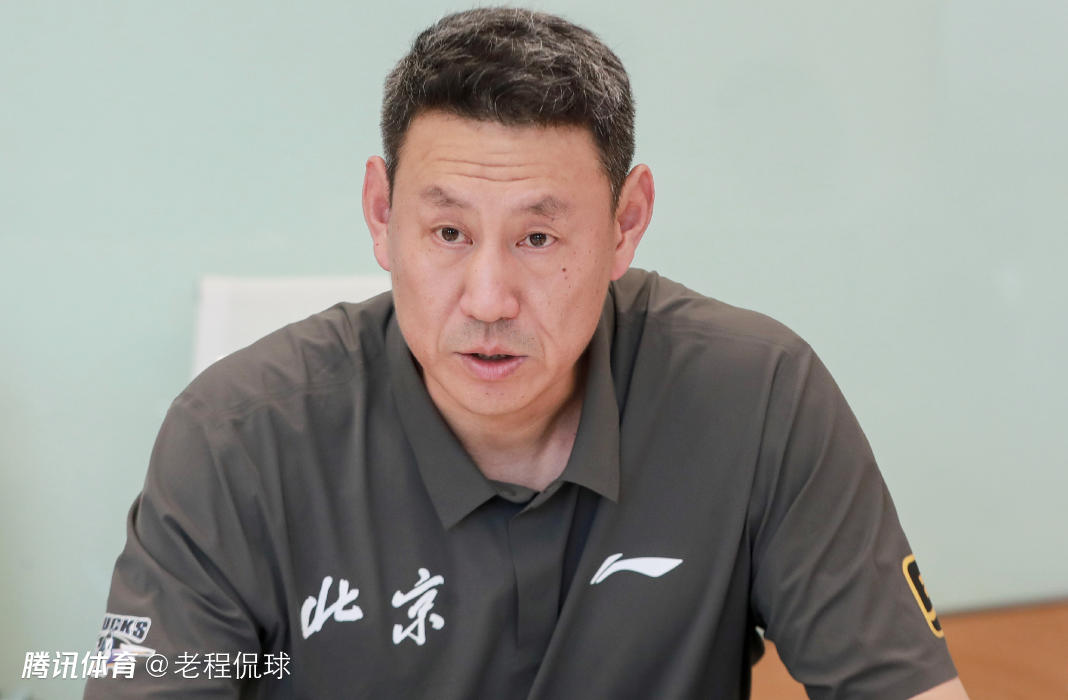 李楠执教北京压力重重：CBA首次玩满级号 最好成绩是季后赛