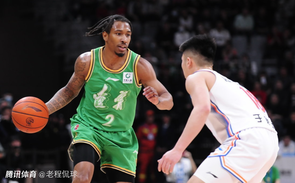 辽宁外援亚当斯7中2仅打6分钟出战5场本赛季命中率29