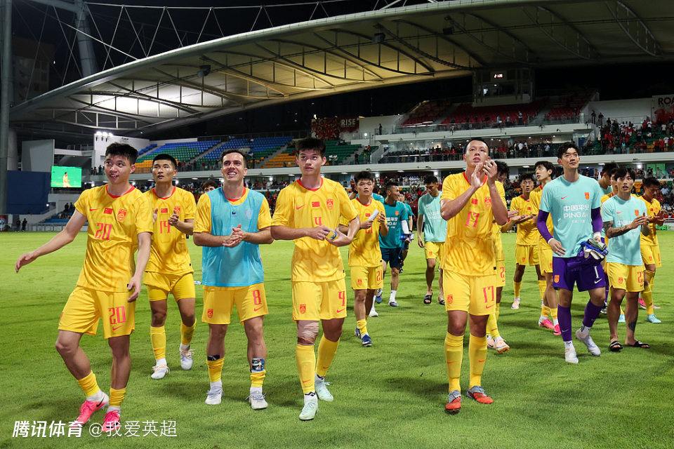  2对手均没赢！国足险胜新加坡获3.25分，FIFA排名升至第92+亚洲第13