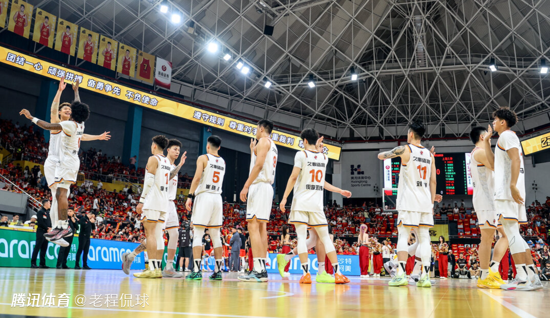 CBA结束6天上海队终于放假：老将休1个月 小队员放三周