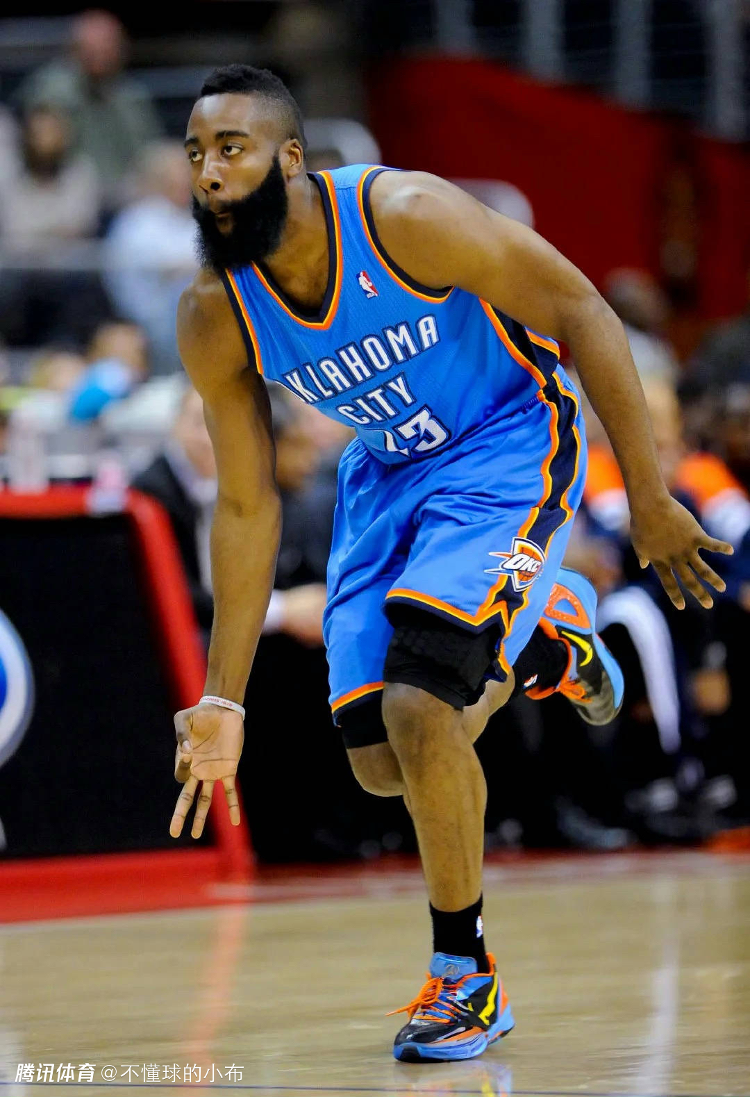 哈登的篮 球传奇 从新泽西相关图片3