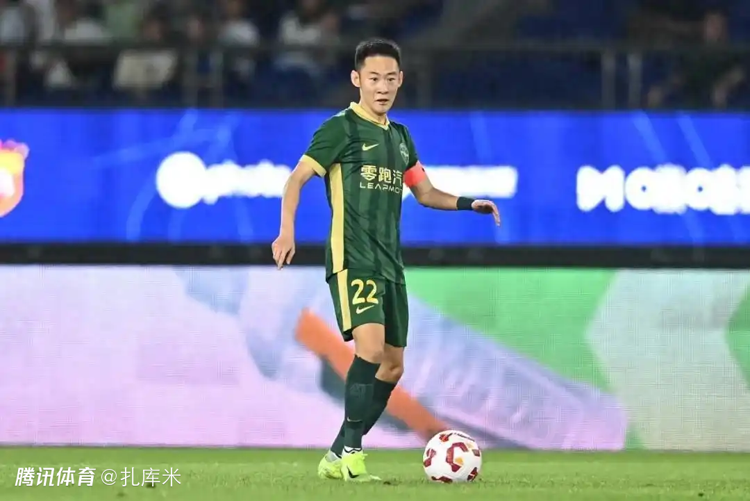 程进因伤退出国足，需养伤3-4周！中超重燃战火即可复出