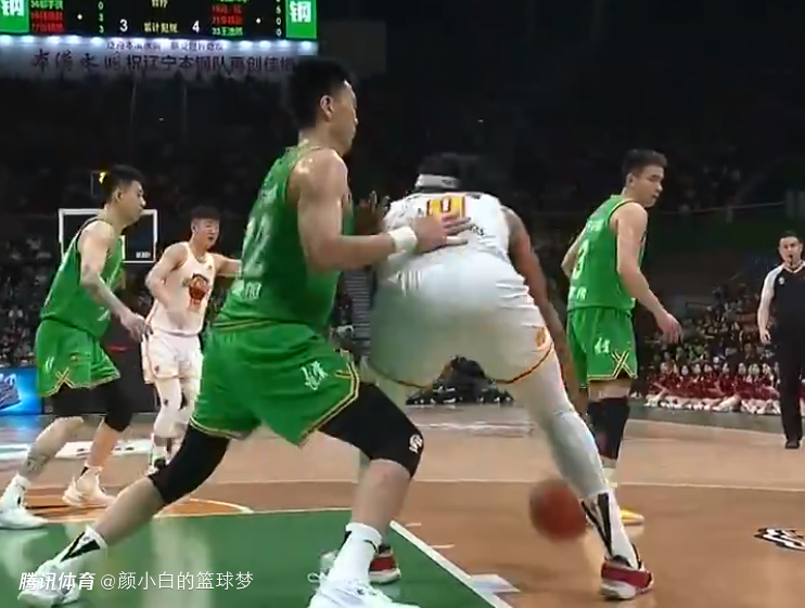 杨鸣参加的篮球综艺图片