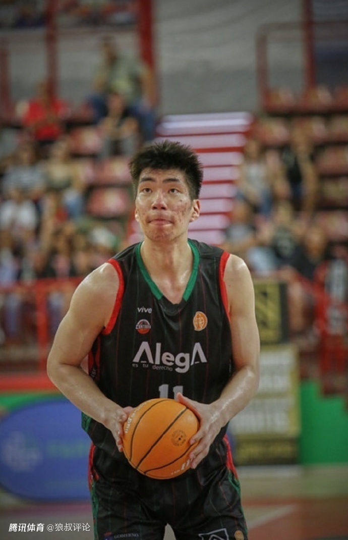  热议余嘉豪可能继续被租借打二级联赛：“强度不如CBA 不如回来吧”