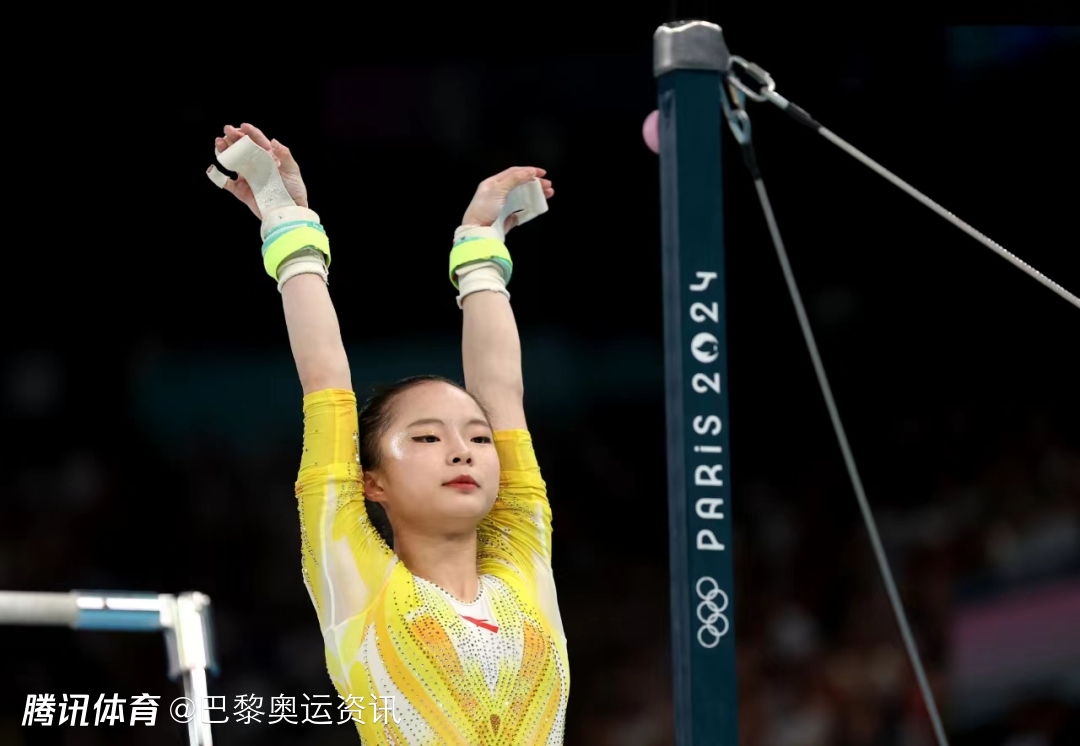 奥运会竞技体操女子高低杠决赛:邱祺缘获得银牌 阿尔及利亚选手夺金