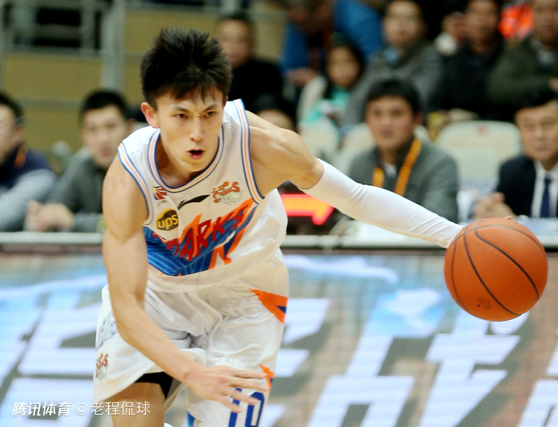 刘晓宇祝贺老东家上海男篮夺冠：身为曾经的一员 为你们骄傲