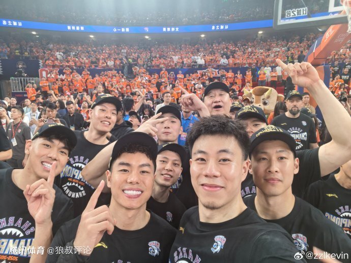  贵有贵的道理！媒体人：张镇麟去年加盟上海转会费投入超5000万