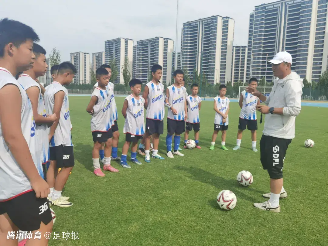 百年名校杯 | 西安铁一中:中国女子足球的"长安三万里"