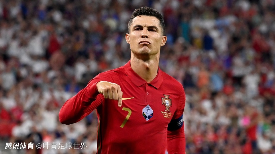 不到17岁,欧洲杯最小球员:他出生时,c罗已是世界第2巨星_热议足球社区