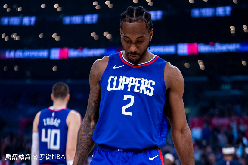 社区>nba社区>热议nba>莱昂纳德背部受伤一幕曝光!