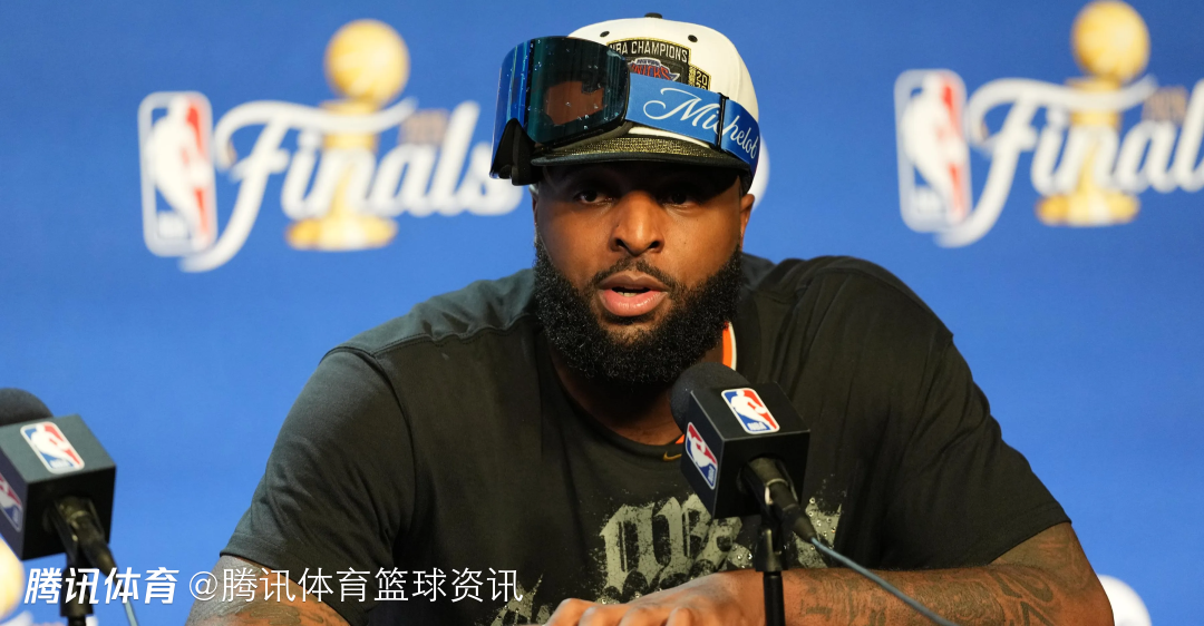 名记：黄蜂放弃向上交易签位 将引援目标锁定米切尔・罗宾逊
