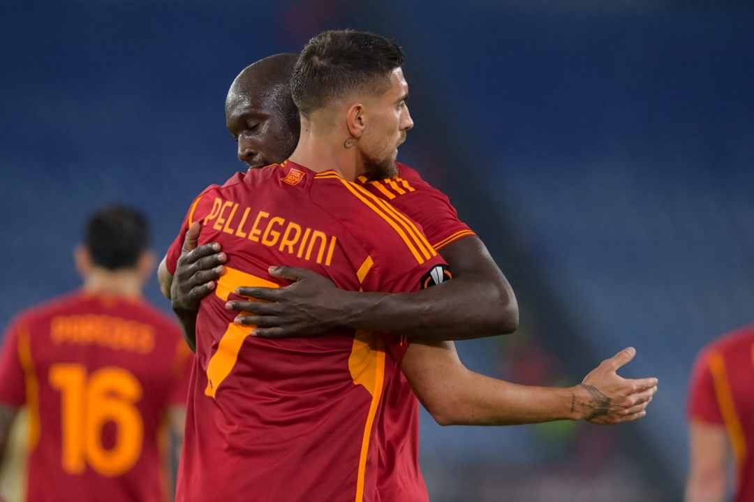 社区>足球社区>热议足球>罗马4-0塞尔维特:卢卡库7场5球,贝洛蒂梅开二