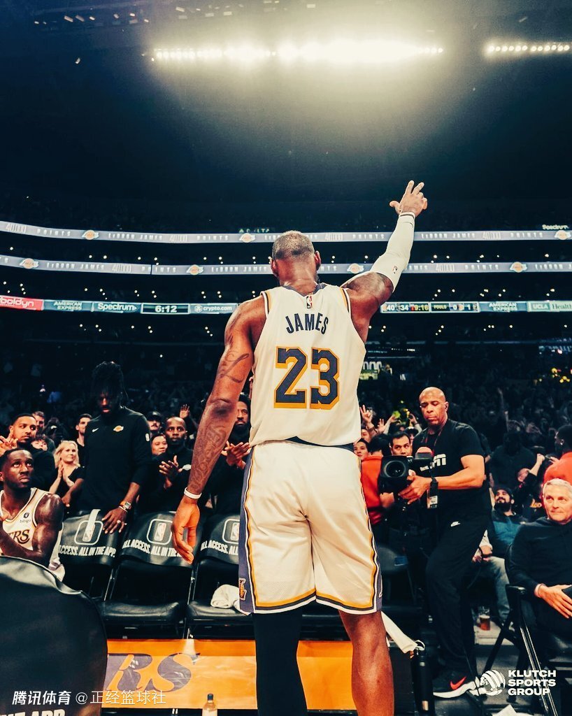  詹姆斯获多家NBA之外的球队招募！高尔夫巡回赛特意P图 喜获詹皇转发