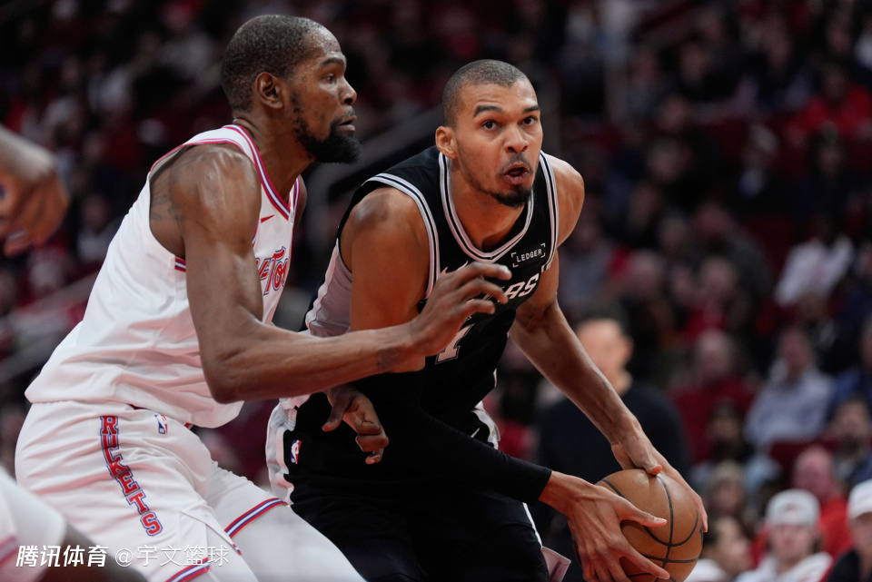 24日NBA前瞻：德州內戰杜蘭特對決文班亞馬 洛杉磯德比東契奇欲取連勝