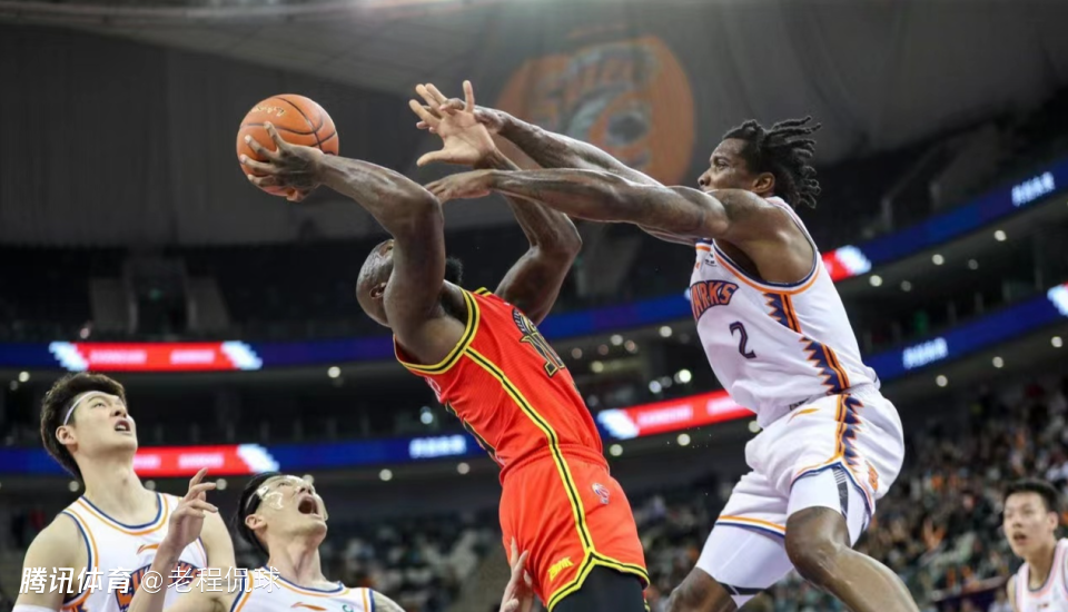 媒体人上海和布莱德索达成签约协议血布最快11月中下旬抵沪