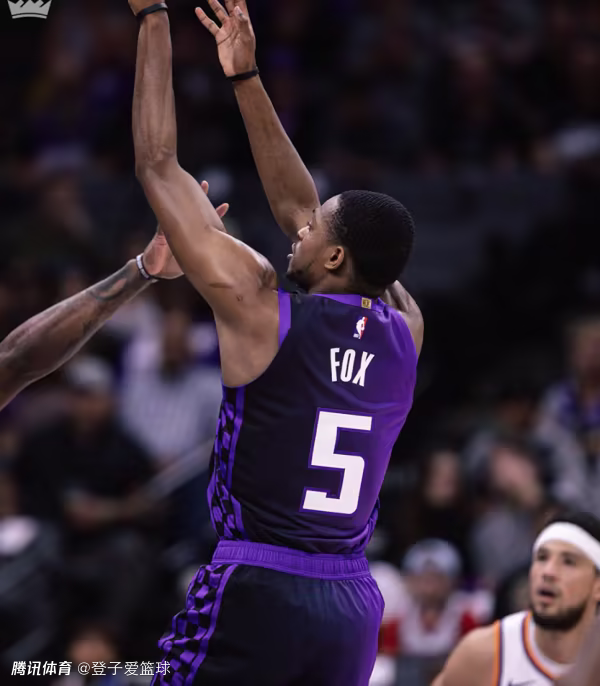 社区>nba社区>热议nba>太阳险胜国王,弩机关键罚球,福克斯致命失误