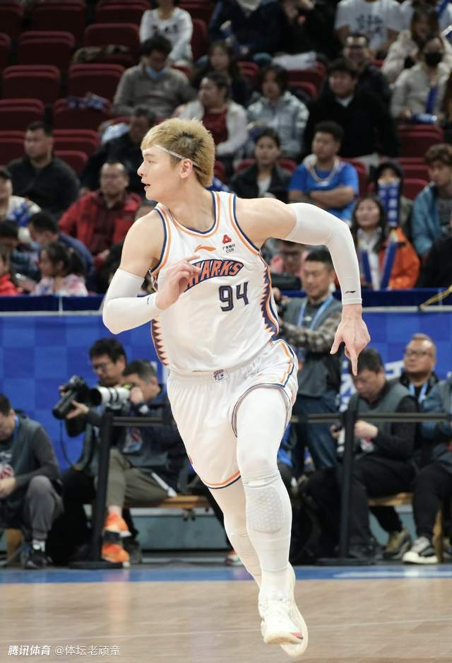 30岁王哲林晒训练视频:介绍自己每日投篮300次 被嘲讽强度低太精致