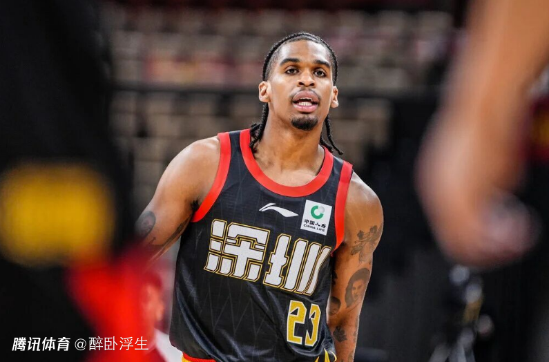  最多落后15分！广厦半场落后深圳5分 克里斯托弗20分布朗15+5