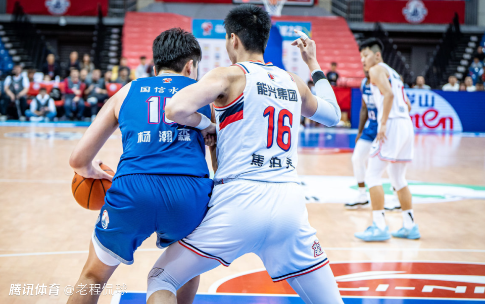 广州中锋焦泊乔砍15 9硬刚杨瀚森 他去年进入国家队_中国篮球社区