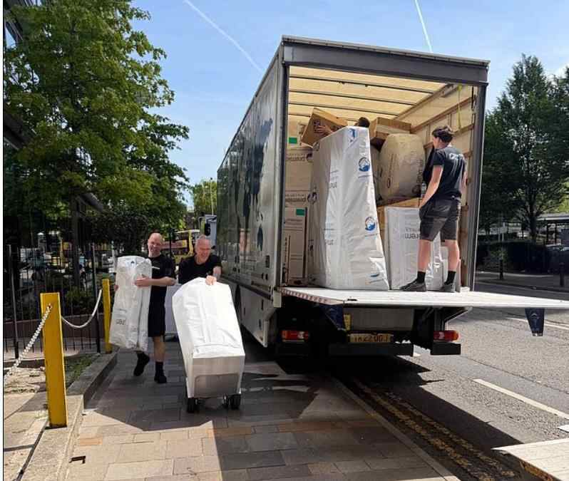  英媒：瓜帅告别战前搬家，已在巴塞罗那购置价值超千万的豪宅