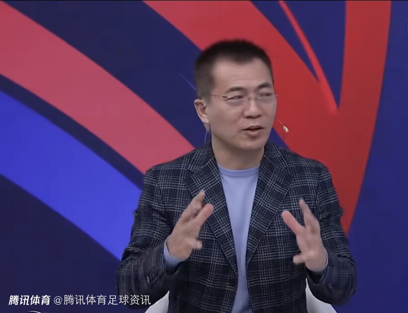 黄健翔当下中国足球还是需要更多的学习