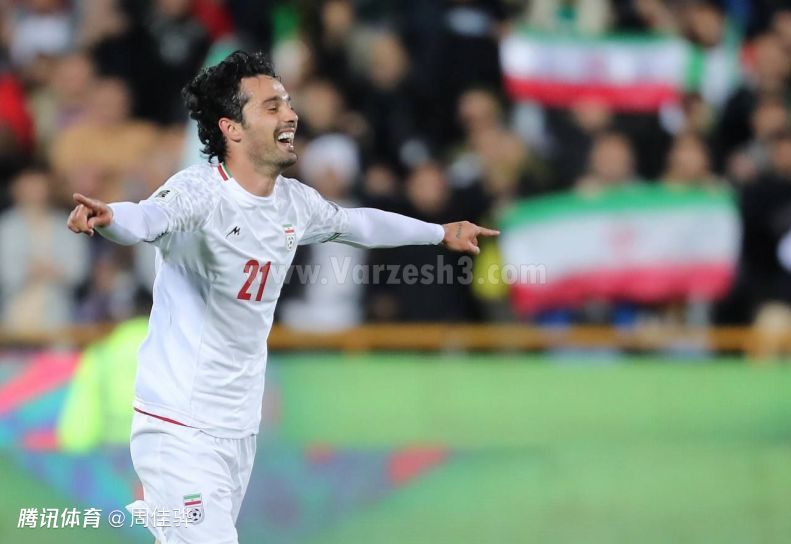 世预赛:伊朗5-0土库曼斯坦,阿兹蒙进球后伤退,塔雷米助攻_中国足球