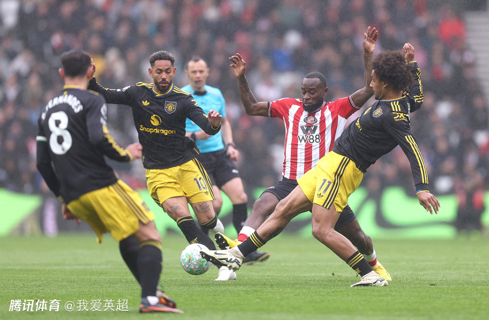 3连胜终结！英超：曼联0-0桑德兰 阿玛德失良机+疑逃点 门将屡救险