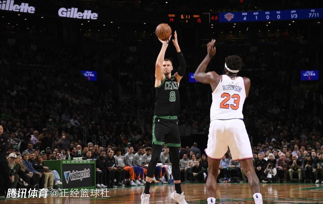 nba常规赛绿军双杀尼克斯迎三连胜塔图姆3567末节17分