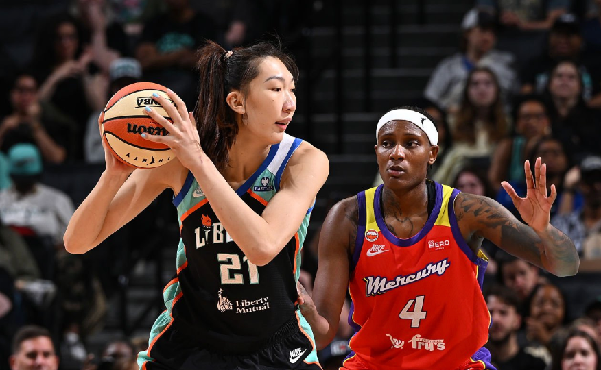 自由人23-0攻击波终结3连败！韩旭8分平赛季最高 约翰内斯三分9中7