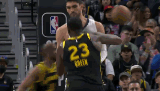 社区>nba社区>热议nba>追梦吐槽灰熊主帅假摔:这一幕实在太疯狂作为